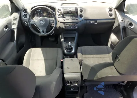 2013 Volkswagen Tiguan S z USA, uszkodzony, nr VIN WVGAV3AXXDW562635